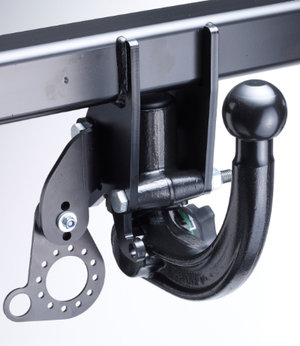 Vertical removable hitch
